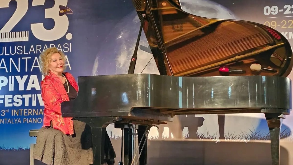 23. Uluslararası Antalya Piyano Festivali Kapsamında Gülsin ONAY Okulumuzda